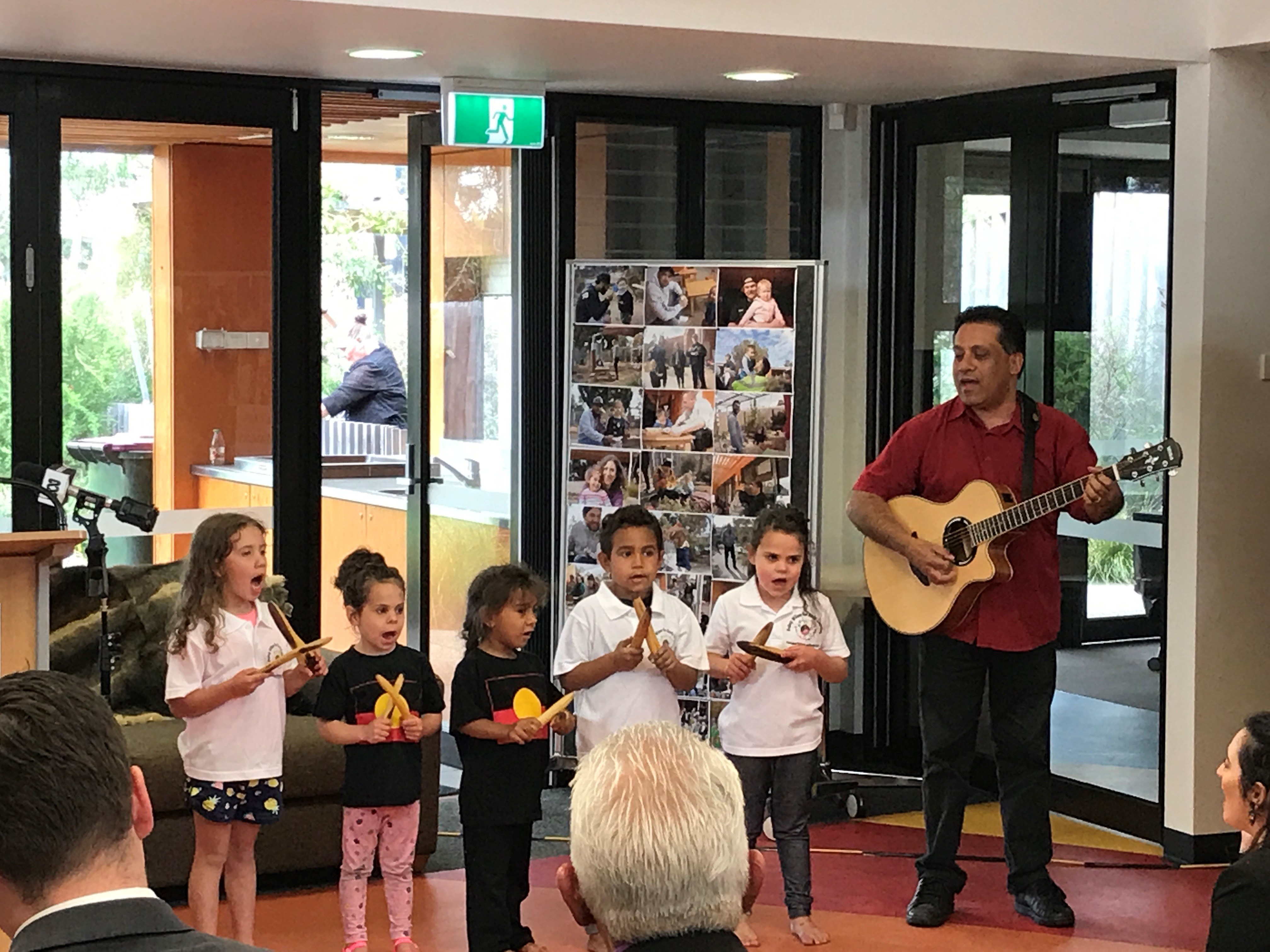Minister Wyatt announces $842,000 to help Bubup Wilam Aboriginal Early Learning Child and Family Centre achieve a better life for our kids and families 